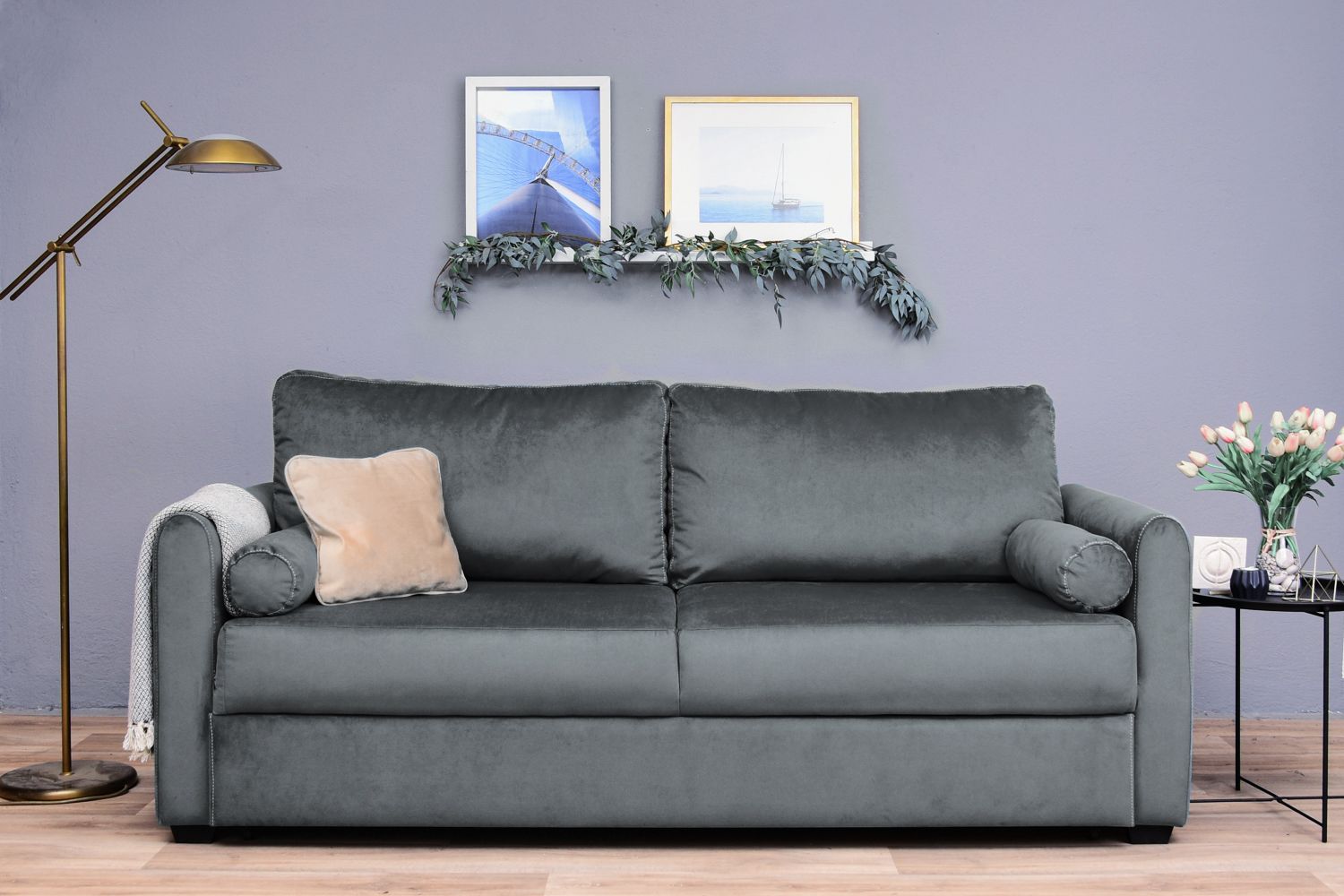 SOFIA_3_NUANCE_GREY_LIFESTYLE